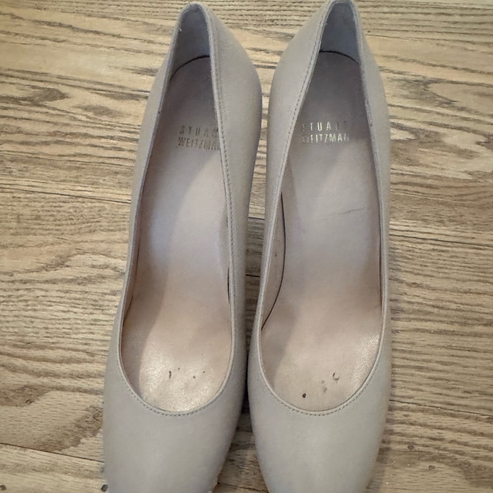 Stuart Weitzman Nude Leather Pumps - Picture 5 of 5